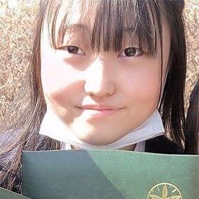 長倉 百桃